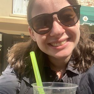 Meet your Posher, Annie